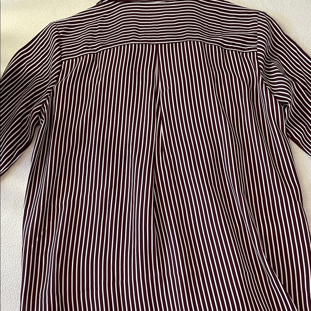 035-Ann Taylor Factory Burgundy and White Striped Blouse - Picture 6 of 9